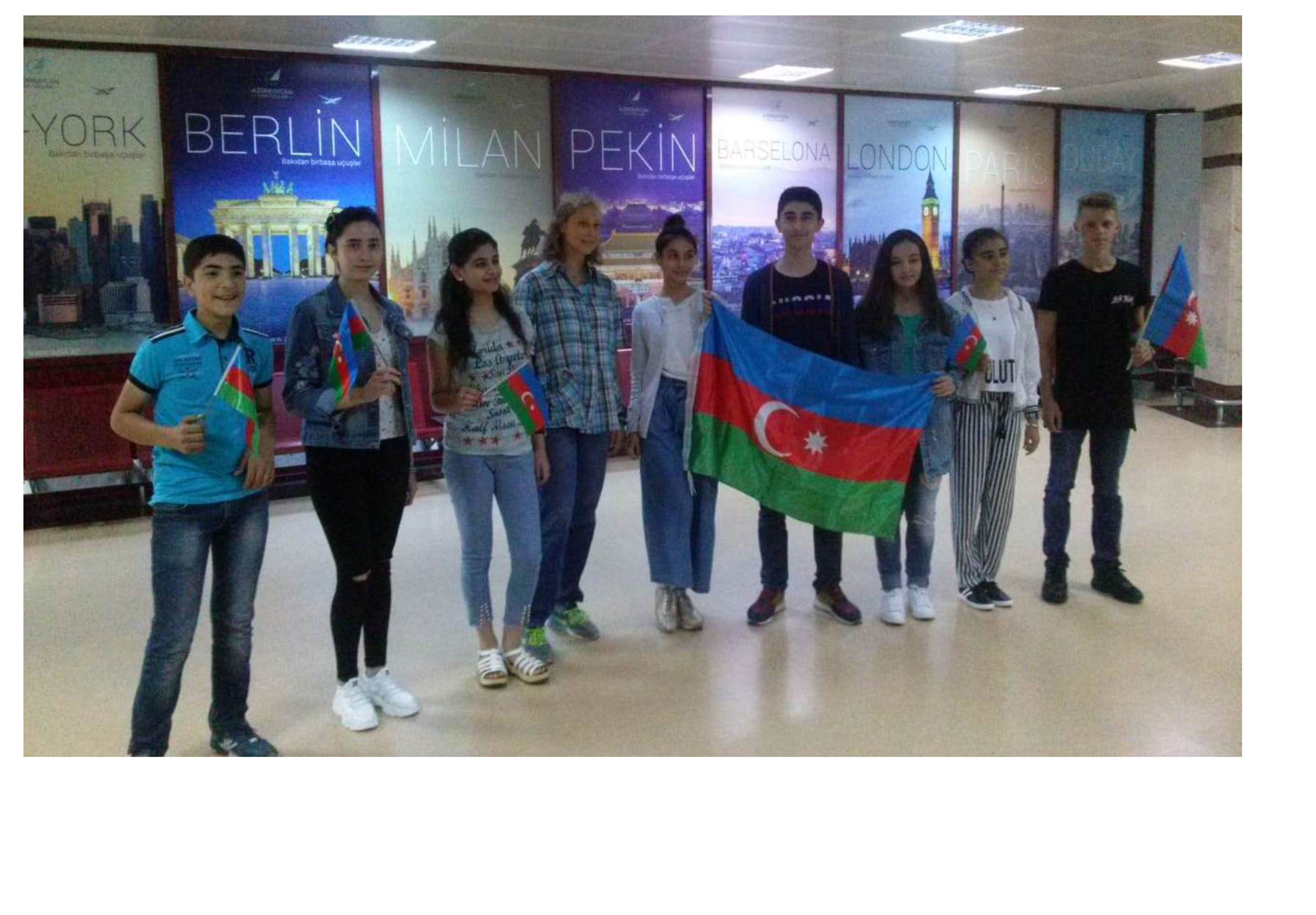 Группа молодых азербайджанцев отправиласьв культурно-образовательную поездку в Россию