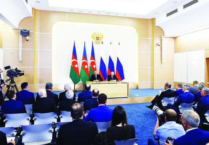 Президенты Азербайджанаи России выступили с заявлениями для печати