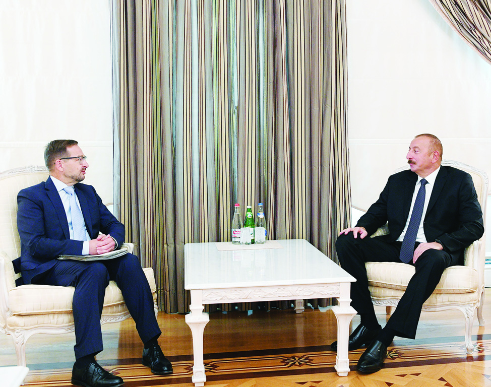Президент Ильхам Алиев принял генерального секретаря ОБСЕ Томаса Гремингера