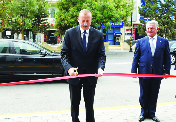 Президент Ильхам Алиев принял участие в открытии Музея флага в Билясуваре