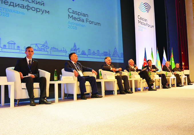 Азербайджанская делегация успешно выступила на медиафоруме в Астрахани