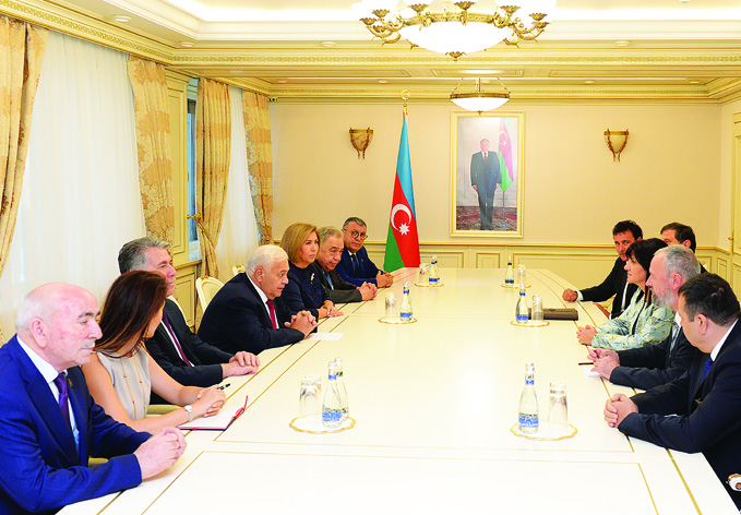 Цвета Караянчева: «Болгаро-азербайджанские связи развиваются»