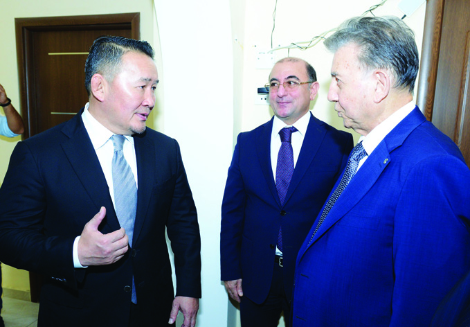 Президент Монголии ознакомился с Парком высоких технологий НАНА