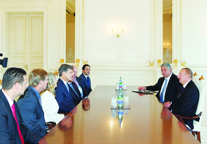 Президент Ильхам Алиев принял делегацию во главе с председателем Специального олимпийского комитета