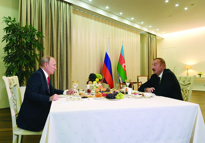 Состоялась встреча Президента Азербайджана Ильхама Алиева с Президентом России Владимиром Путиным один на один
