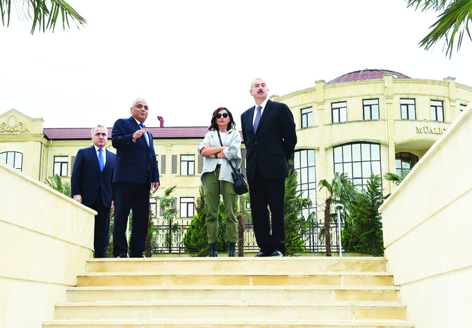 Президент Ильхам Алиев ознакомился с условиями, созданными в Парке молодежи в Губе