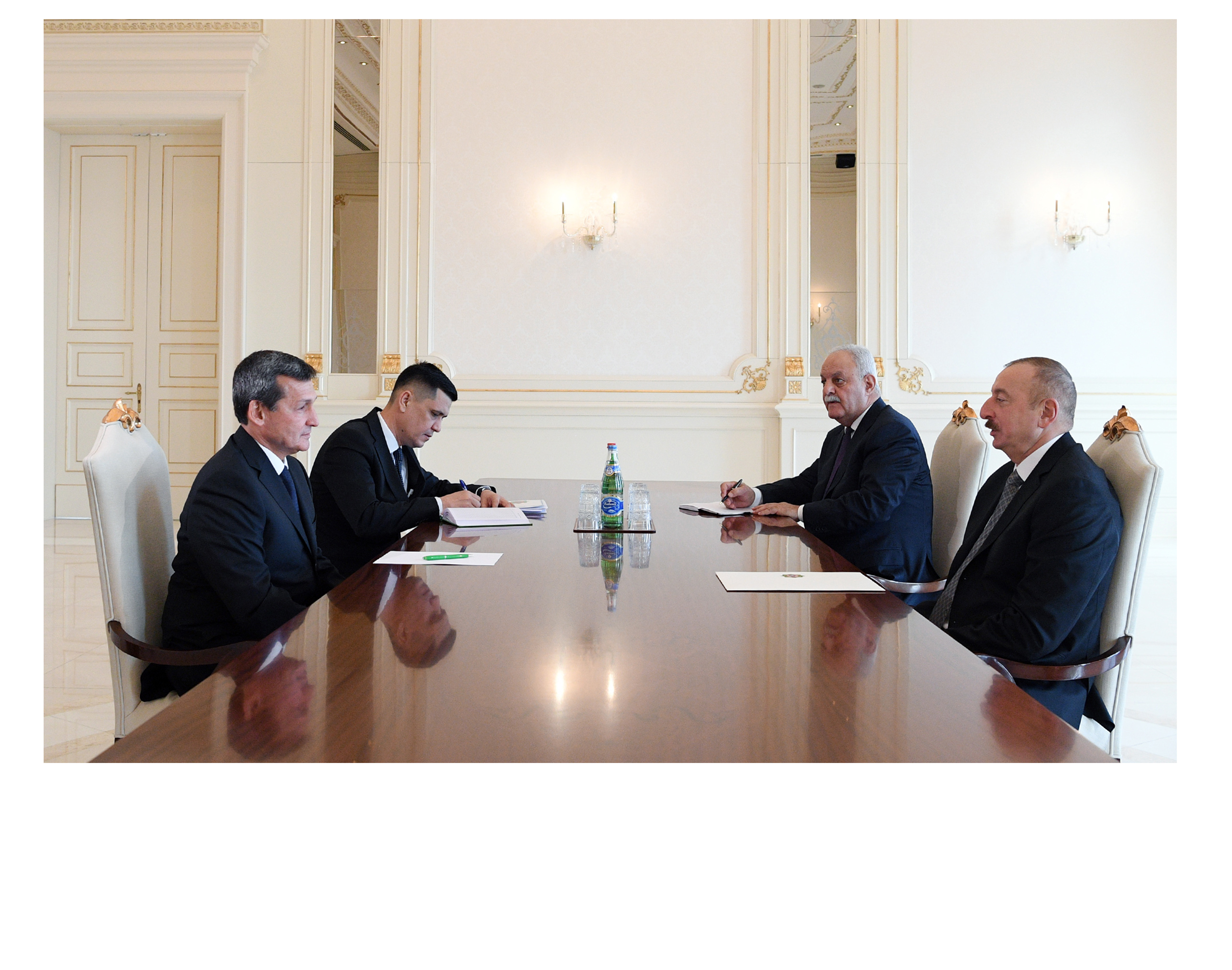 Президент Азербайджана Ильхам Алиевпринял заместителя председателяКабинета Министров Туркменистана