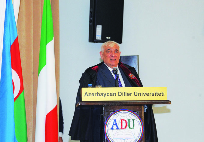 Председателю Сената Италии вручен диплом почетного доктора Азербайджанского университета языков