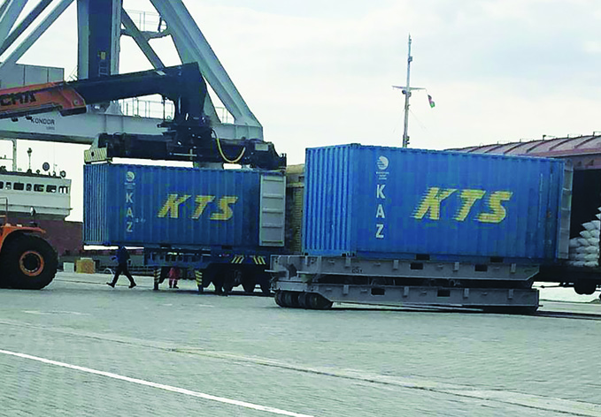 Осуществлена первая контейнерная транспортировка по коридору Баку — Тбилиси — Карс