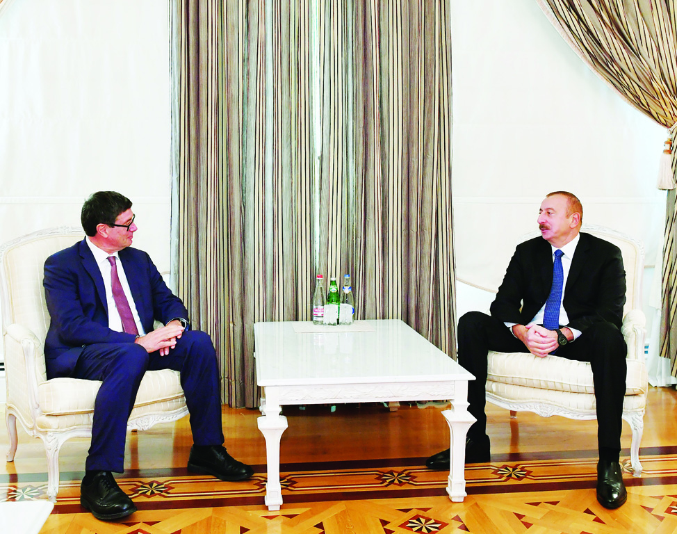 Президент Ильхам Алиев принялгосударственного секретаря Швейцарии