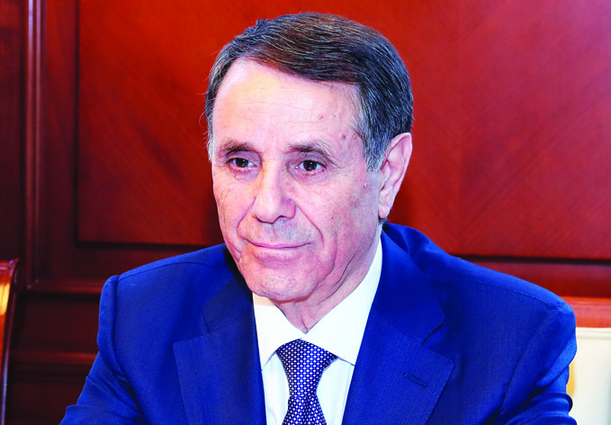 Премьер-министр Новруз Мамедов отбыл в город Астана