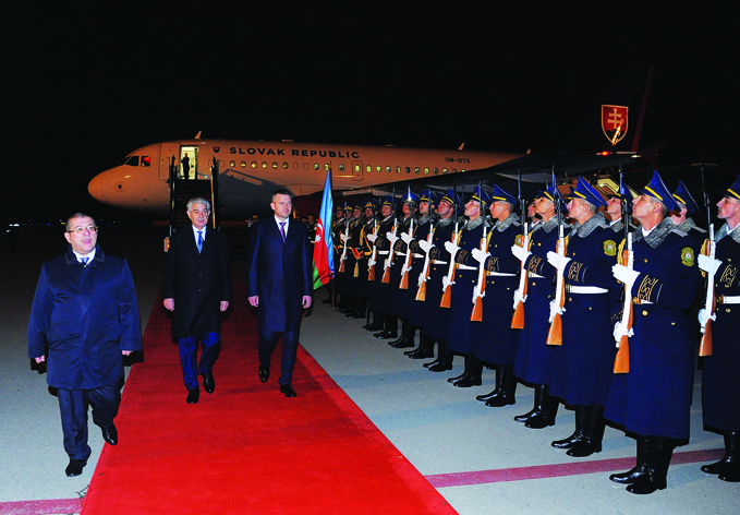 Премьер-министр Словакии Петер Пеллегрини прибыл с официальным визитом в Азербайджан