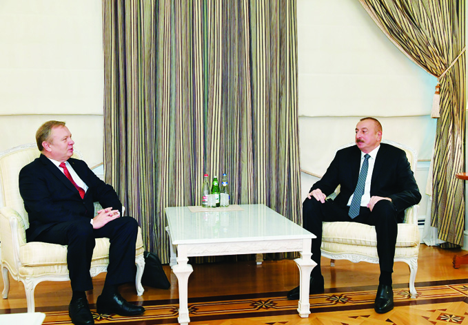 Президент Ильхам Алиевпринял посла Беларуси в Азербайджане