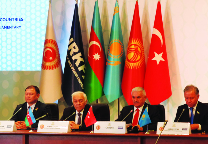 Пленарное заседание Парламентской Ассамблеи тюркоязычных стран завершилось принятием Измирской Декларации