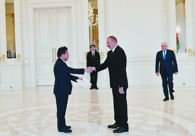 Президент Ильхам Алиев принял верительные грамоты новоназначенного посла Республики Корея в Азербайджане