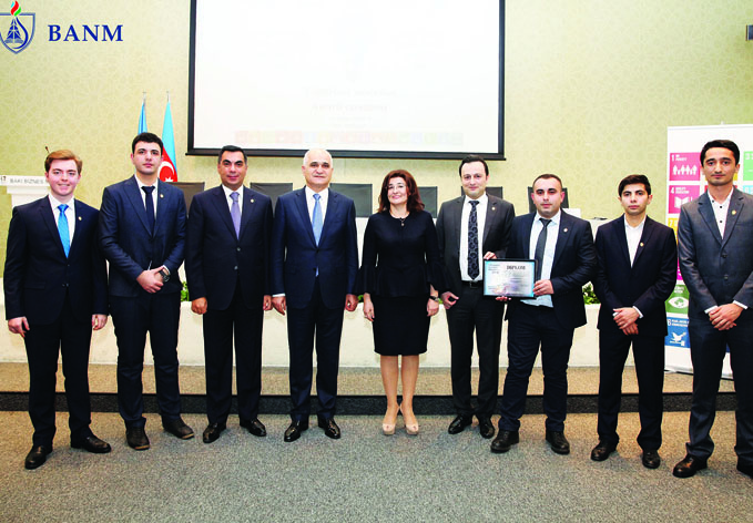 Студентам Бакинской высшей школы нефти, победившим во II республиканском конкурсе инноваций, вручены награды