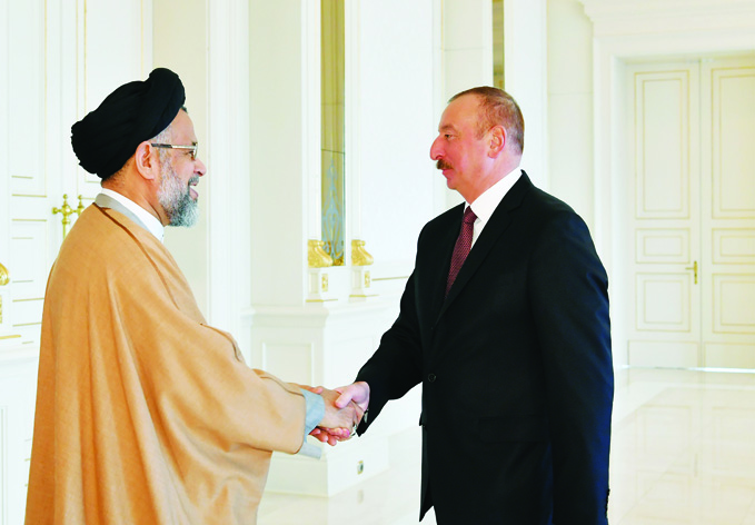 Президент Ильхам Алиев принял министра информации и национальной безопасности Ирана