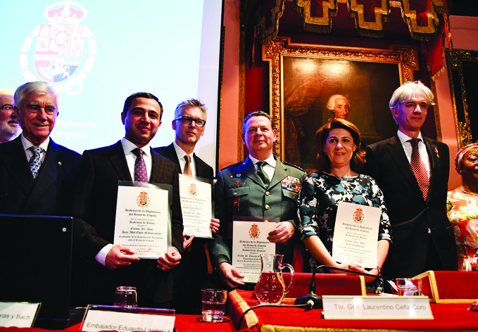 Посол Азербайджана в Испании удостоен звания почетного академика Дипломатической академии Королевства Испании