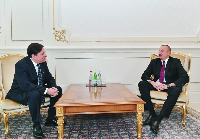 Президент Ильхам Алиев принял верительные грамоты новоназначенного посла Бразилии в Азербайджане