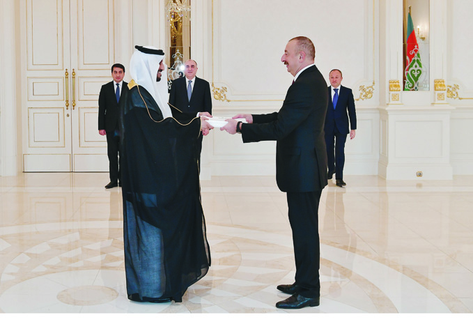 Президент Ильхам Алиев принял верительные грамоты новоназначенного посла Саудовской Аравии в Азербайджане