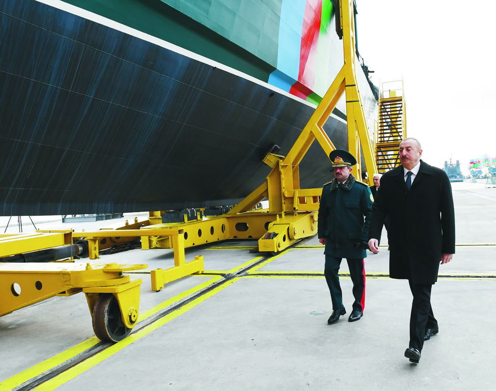 Президент Ильхам Алиев ознакомился с новым пограничным сторожевым кораблем типа «Туфан»