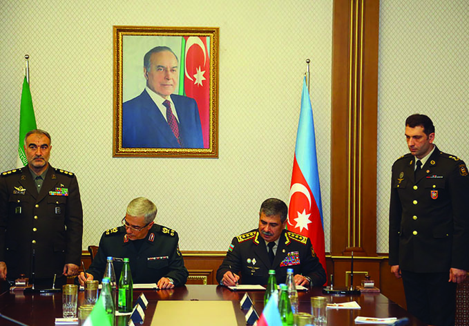 Обсуждены перспективы развития азербайджано-иранского военного сотрудничества