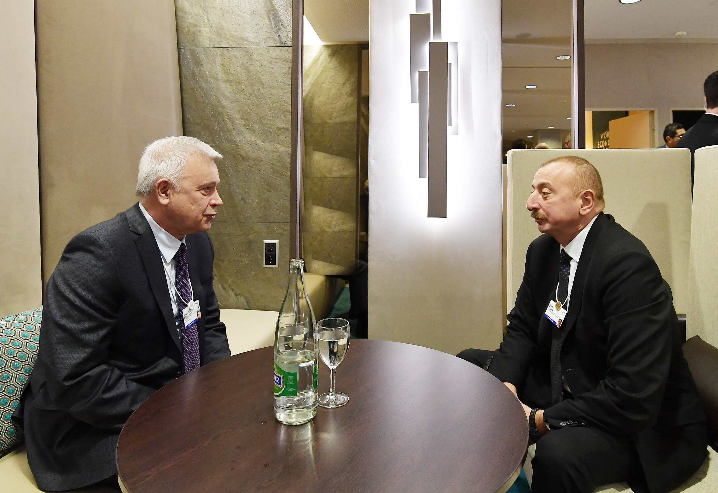 Президент Ильхам Алиев встретилсяв Давосе с президентомроссийской компании «ЛУКОЙЛ»