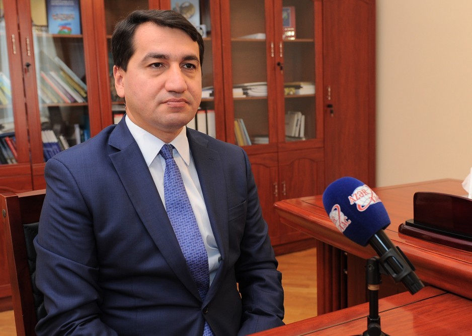 Хикмет Гаджиев: «Встречу ПрезидентаАзербайджана и премьер-министра Армениив Давосе можно расценить как продолжение встреч в Душанбе и Санкт-Петербурге»