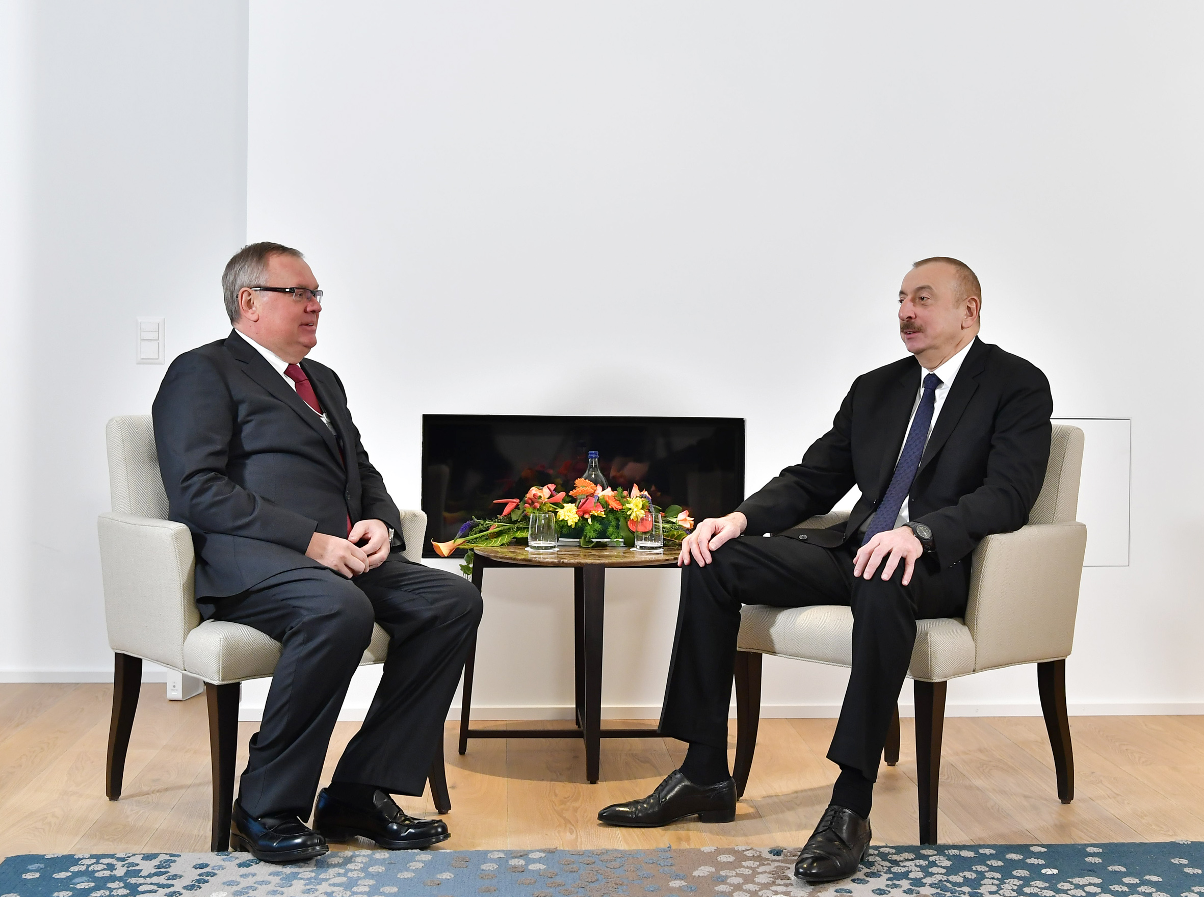 Состоялась встреча ПрезидентаИльхама Алиева с главой Банка ВТБ