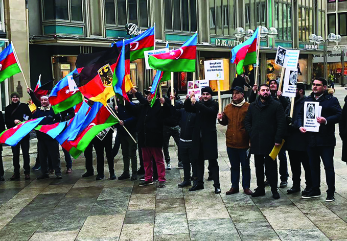 В Германии прошла акция под лозунгом «Азербайджан желает мира и справедливости!»