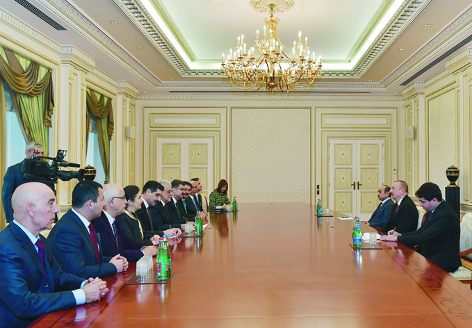 Президент Ильхам Алиев принял делегацию во главе с руководителем межпарламентской группы дружбы Турция — Азербайджан