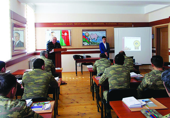 В военной части прошел семинар на тему международного гуманитарного права