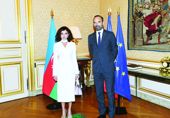 Состоялась встреча Первого вице-президента Азербайджана Мехрибан Алиевой с премьер-министром Франции Эдуардом Филиппом один на один