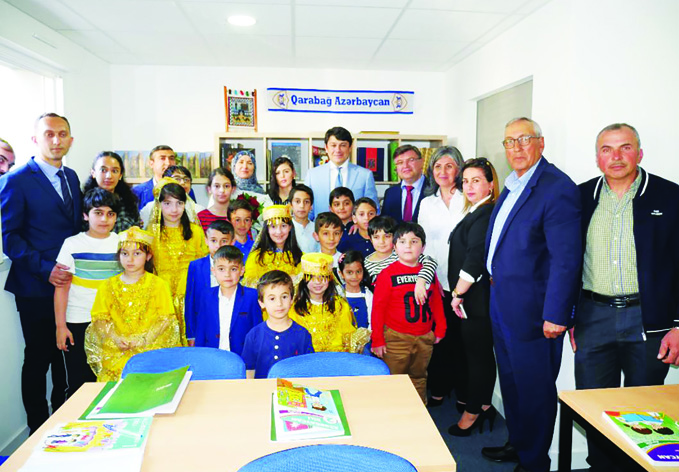 Во французском городе Нант открылась азербайджанская школа