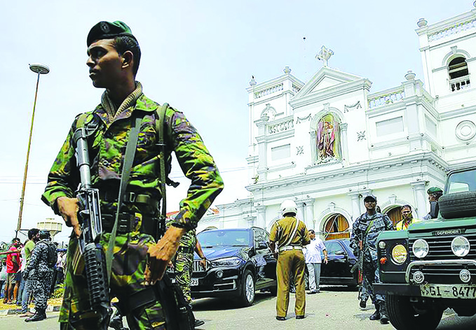 Режим чрезвычайного положения вступил в силу в Шри-Ланке