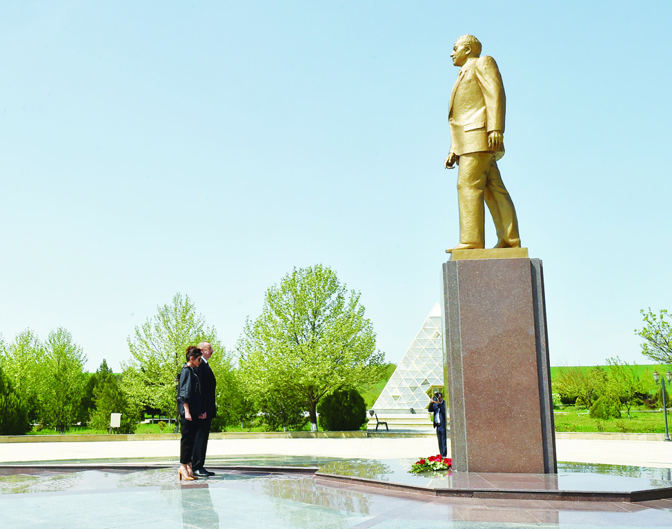 Поездка Президента Азербайджана Ильхама Алиева в Гобустанский район