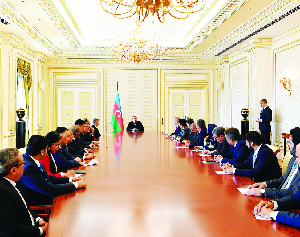 Президент Ильхам Алиев принял послов и руководителей дипломатических представительств мусульманских стран в Азербайджане