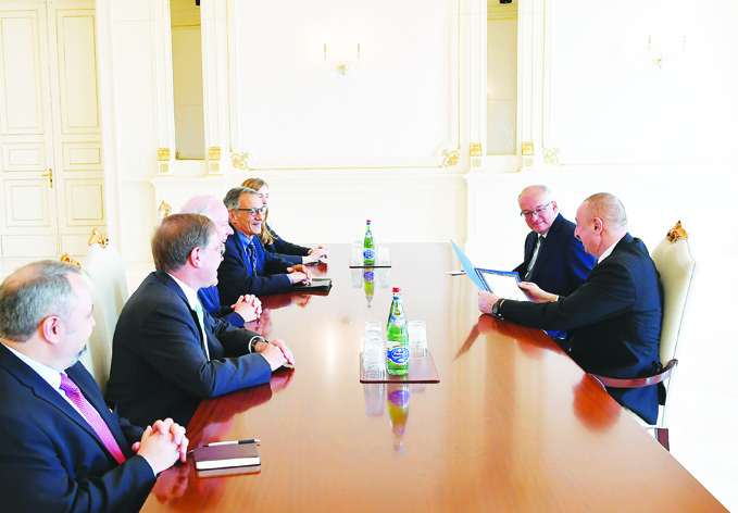 Президент Ильхам Алиев принял делегацию во главе с первым заместителем помощника государственного секретаря США