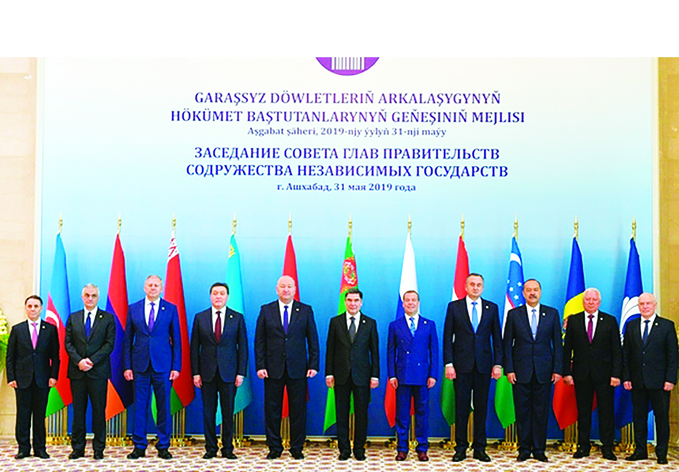 Премьер-министр Новруз Мамедов принял участие в заседании Совета глав правительств СНГ в Ашхабаде