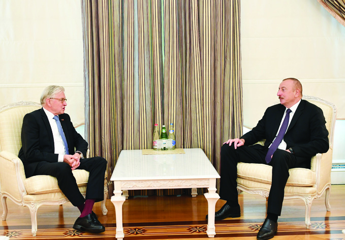 Президент Ильхам Алиев принял председателя группы дружбы Нидерланды — Азербайджан