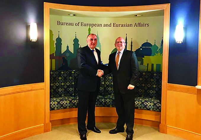 Эльмар Мамедъяров встретился с помощником государственного секретаря США по вопросам Европы и Евразии