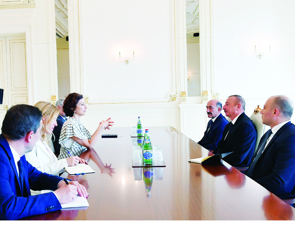 Президент Ильхам Алиев принял делегацию под руководством генерального директора ЮНЕСКО Одре Азуле