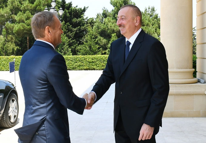 Визит на фоне перемен: Европа подходит ближе к Азербайджану