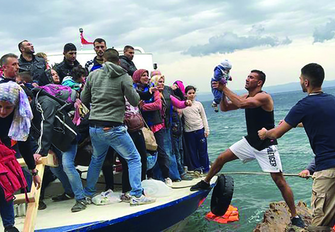 Шесть стран ЕС готовы принять 147 беженцев с судна Open Arms