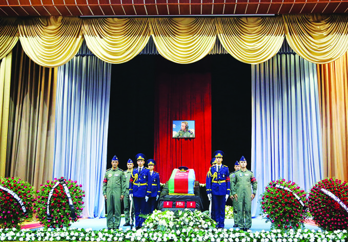 Состоялась церемония прощания с военным пилотом Рашадом Атакишиевым