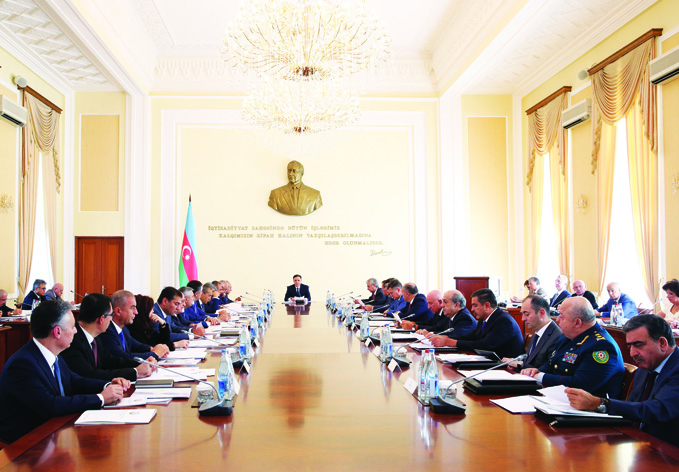 Под председательством премьер-министра Новруза Мамедова состоялось очередное заседание Кабинета Министров
