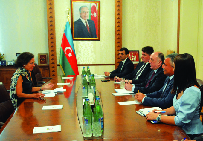 Завершается дипломатическая деятельность посла Франции в Азербайджане