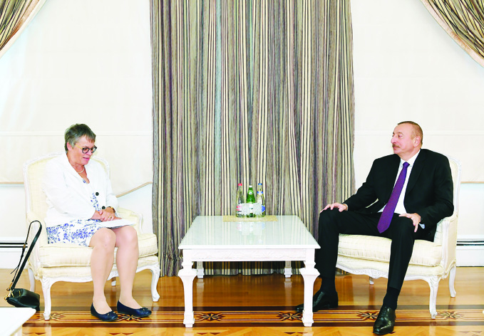 Президент Ильхам Алиев принял президента ПАСЕ