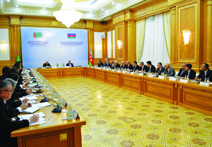 Обсуждены вопросы экономического сотрудничества между Туркменистаном и Азербайджаном
