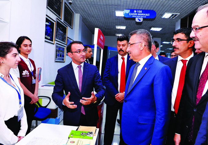 Вице-президент Турции Фуат Октай ознакомился с центром ASAN xidmət